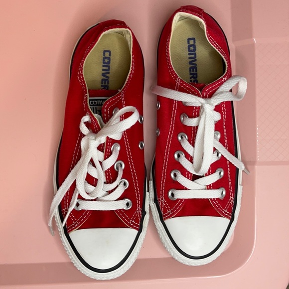 Converse Shoes - Red Chuck Converse Size 7